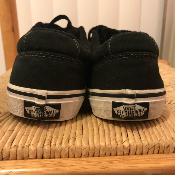 Vans - Picture 3 of 7